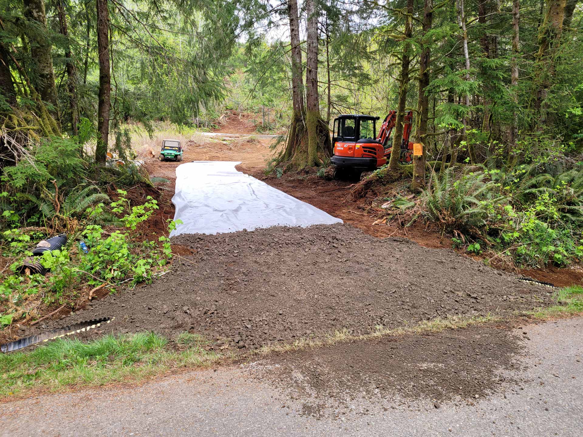 Path of freshly dumped gravel